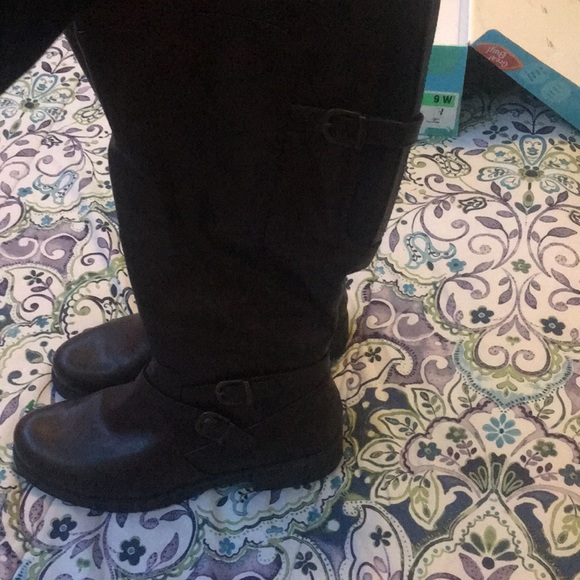 Yuucamron boots dark brown size 9 wide - Picture 2 of 4